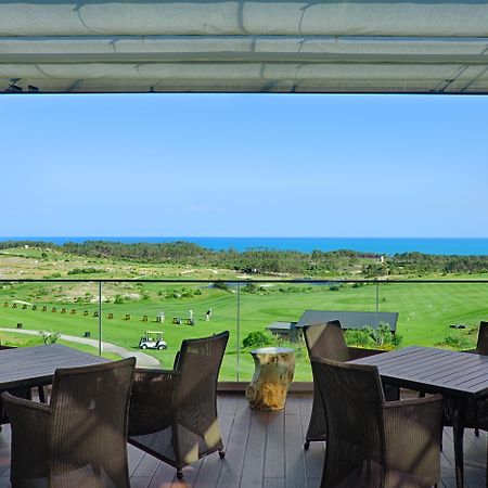 Royal Obidos Scenic Resort Praia del Rei Eksteriør bilde View from the clubhouse