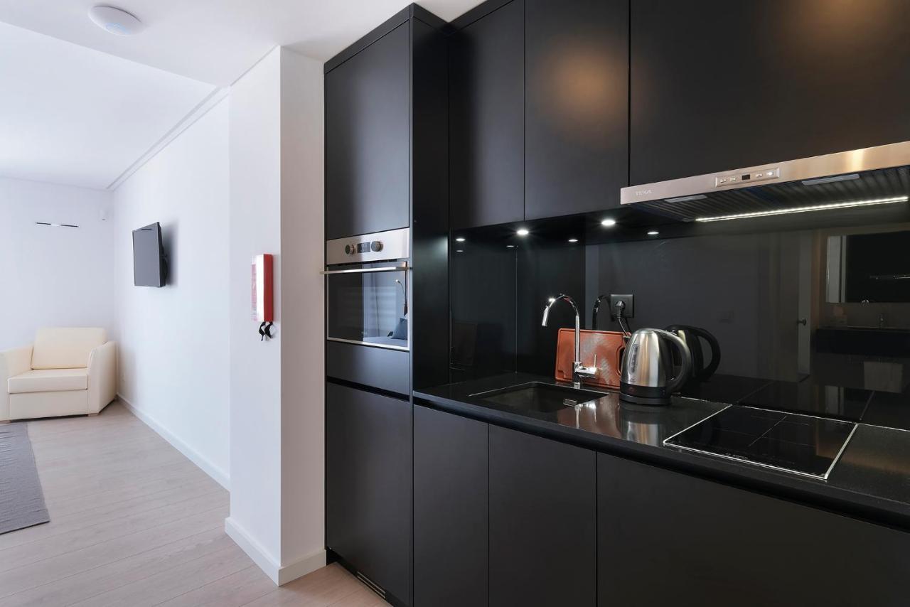 Royal Obidos Scenic Resort Praia del Rei Eksteriør bilde A kitchen in a serviced apartment