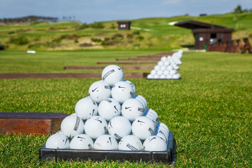 Royal Obidos Scenic Resort Praia del Rei Eksteriør bilde Golf balls